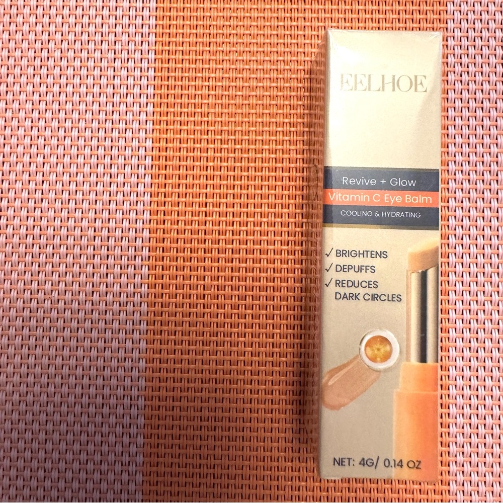 Eelhoe brightening Vitamin C w/Peptide under eye balm